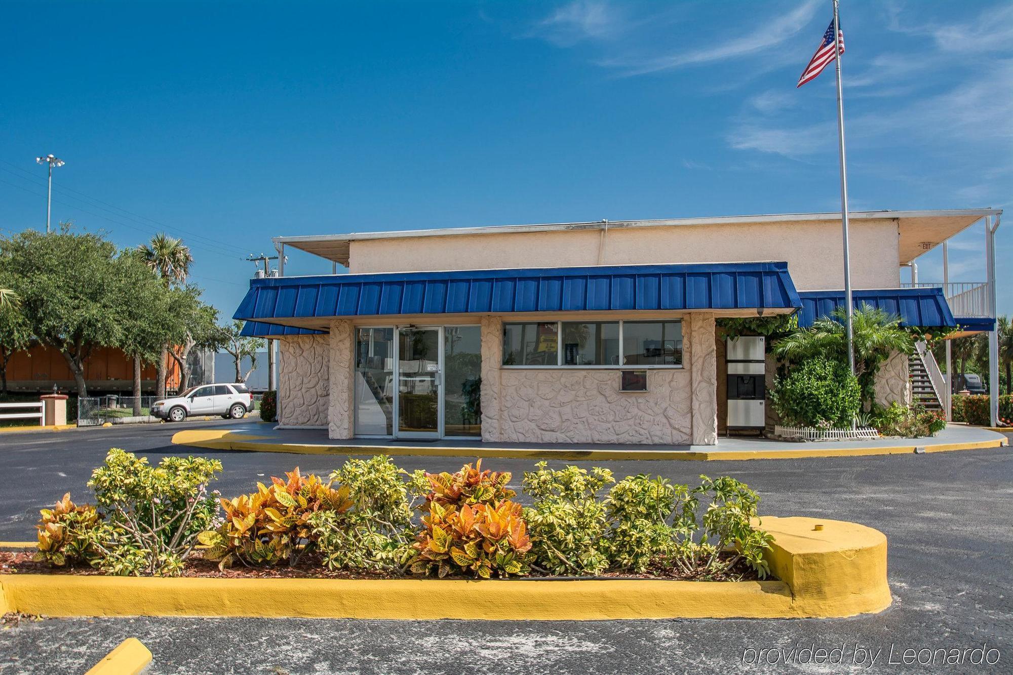 Rodeway Inn Fort Pierce I-95 Exterior foto