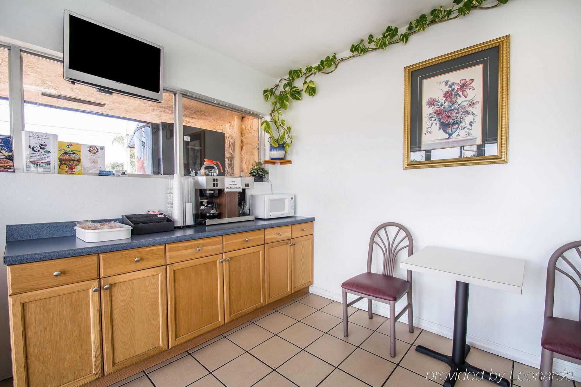 Rodeway Inn Fort Pierce I-95 Exterior foto